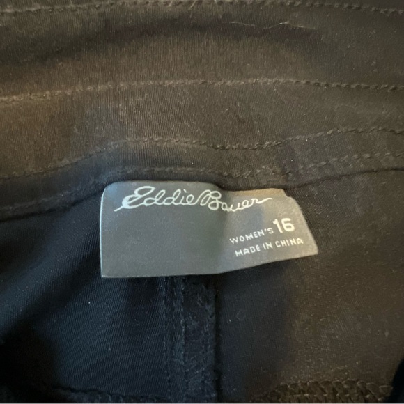 Eddie Bauer Women's Summer Trail Short Black Size 16 black - Picture 4 of 4